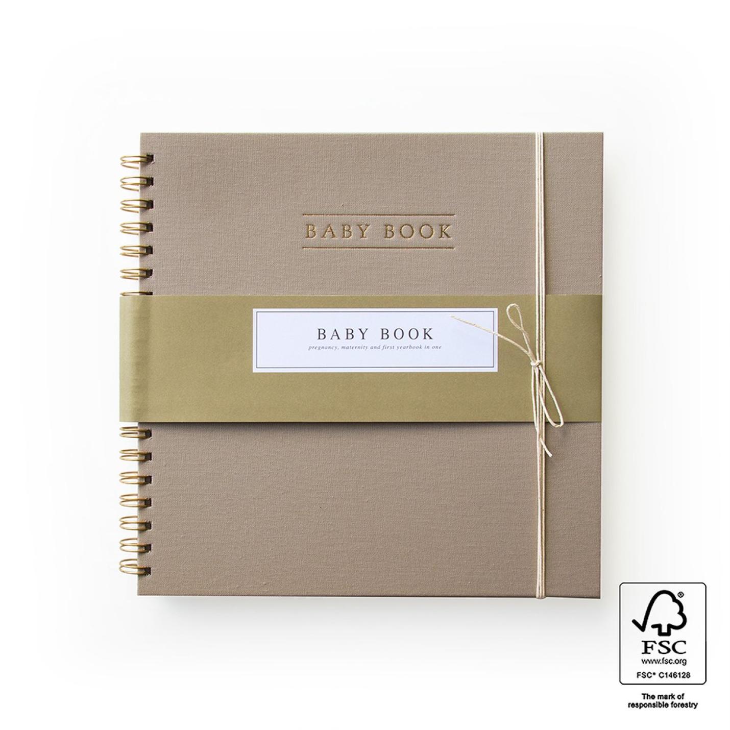Luxe Babyboek - Linnen Taupe - House of Products - Zwangerschap - Kraam - Eerste Jaarsboek Baby Engels