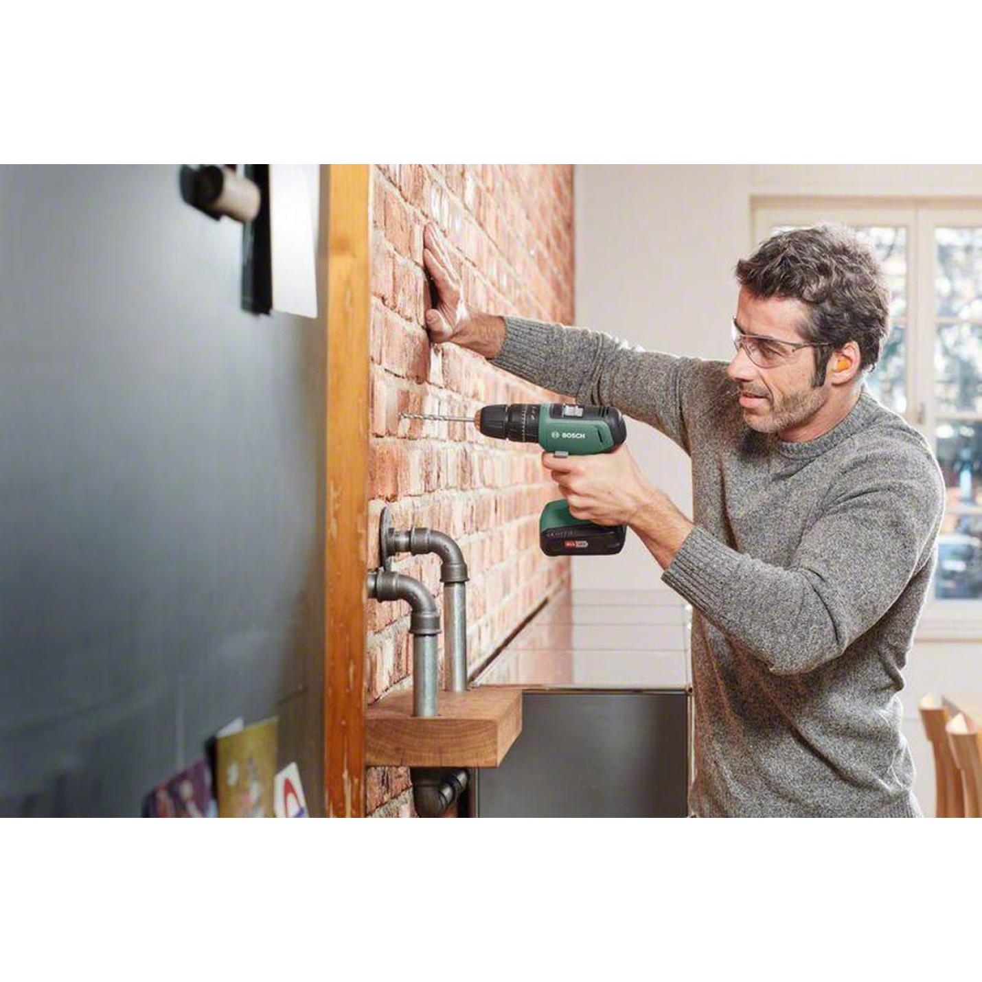 Bosch Accuklopboorschroevendraaier UniversalImpact 18 - Incl. 2-uurslader en 1x 18 V Li-Ion accu 4