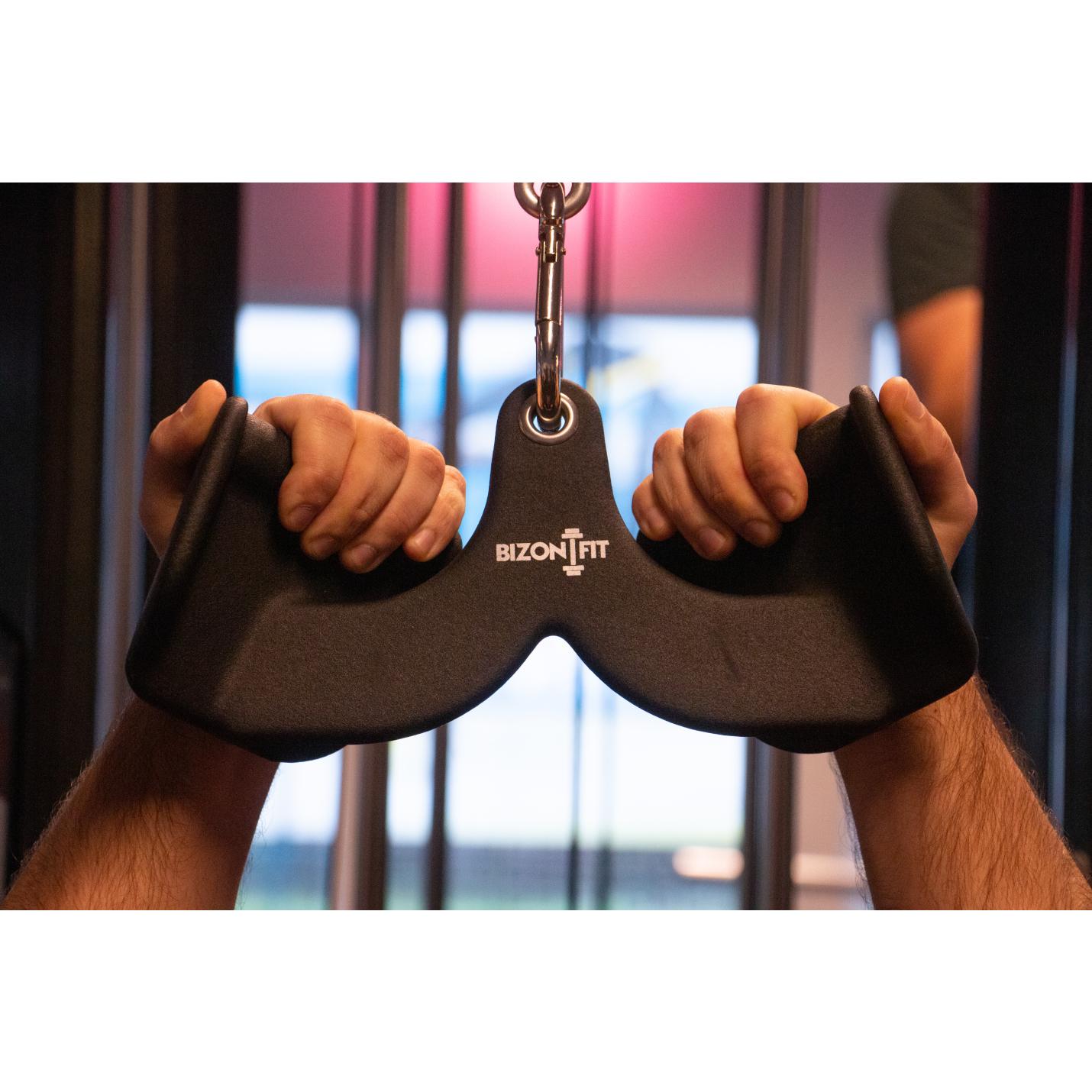 Lat Blaster Close Grip | Type 1 | Lat Pull Down | Rug Training | Bizon Fit