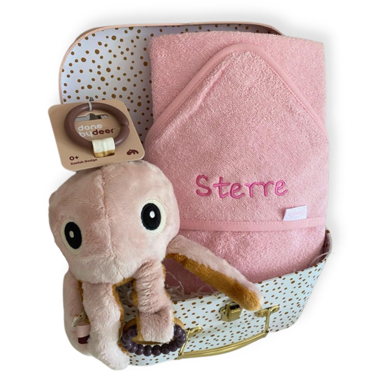 Kraamcadeau koffer | Done by Deer