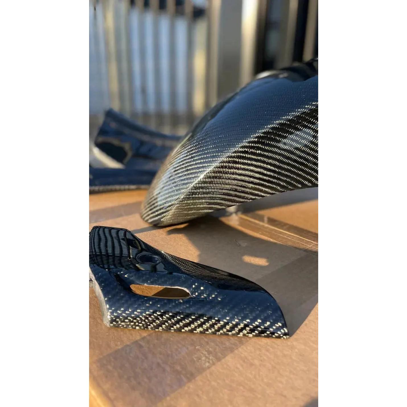 Carbon Fiber claxonneus Vespa Sprint / Primavera - AE-trading