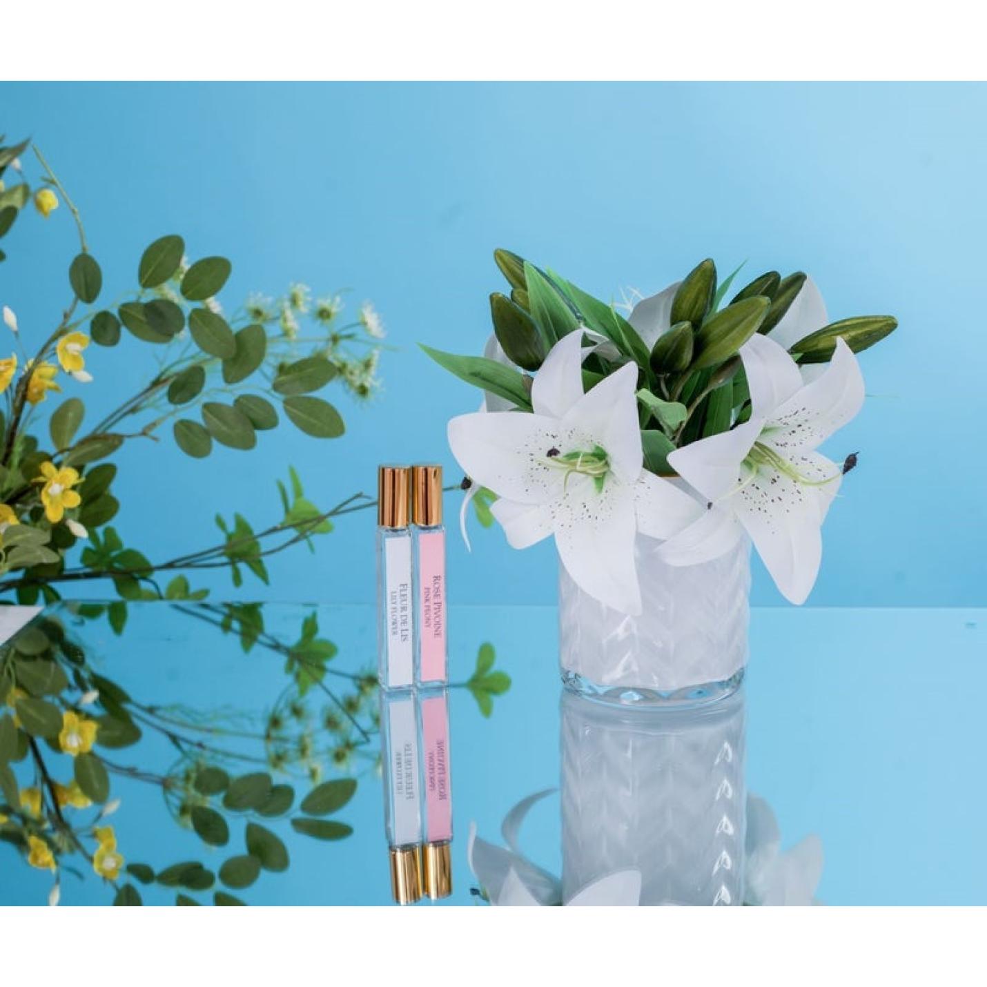 HCF05 - Geurbloemen Lelies in glazen vaas- Cote Noire