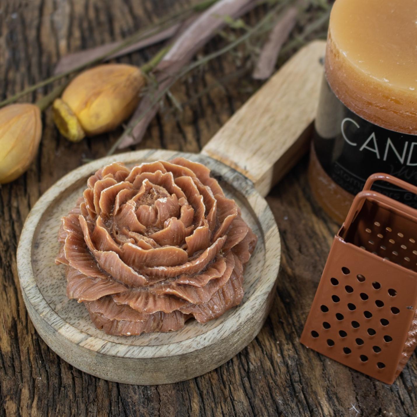 Geur Roos AMBER WILD FIG geurblokje in bloemvorm van Marokkaanse amberblokjes