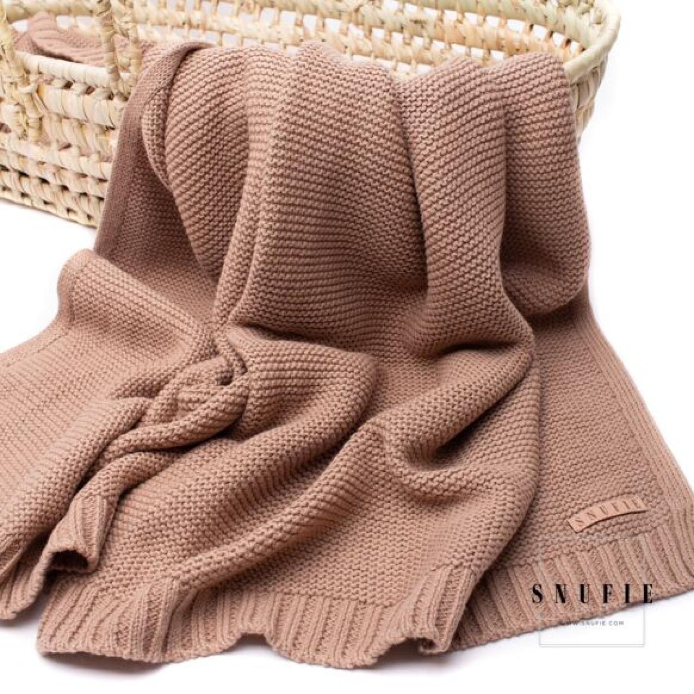 Snufie-Baby-blanket-knitted-Khaki-NeoNurses