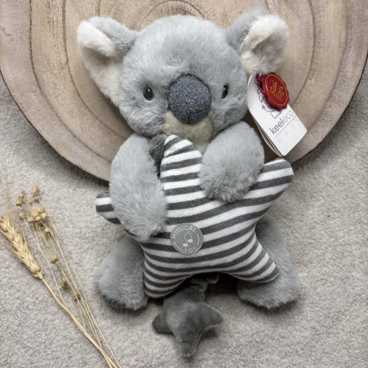Grijze Koala knuffel muziekdoosje gestreepte ster in armen