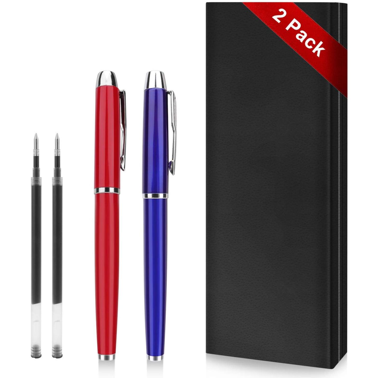 Beschrijving: Twee-pack notitieboeken met een paar Laat een blijvende indruk achter met deze elegante en hoogwaardige rollerbalpennen in rood en blauw voor een soepele schrijfervaring.