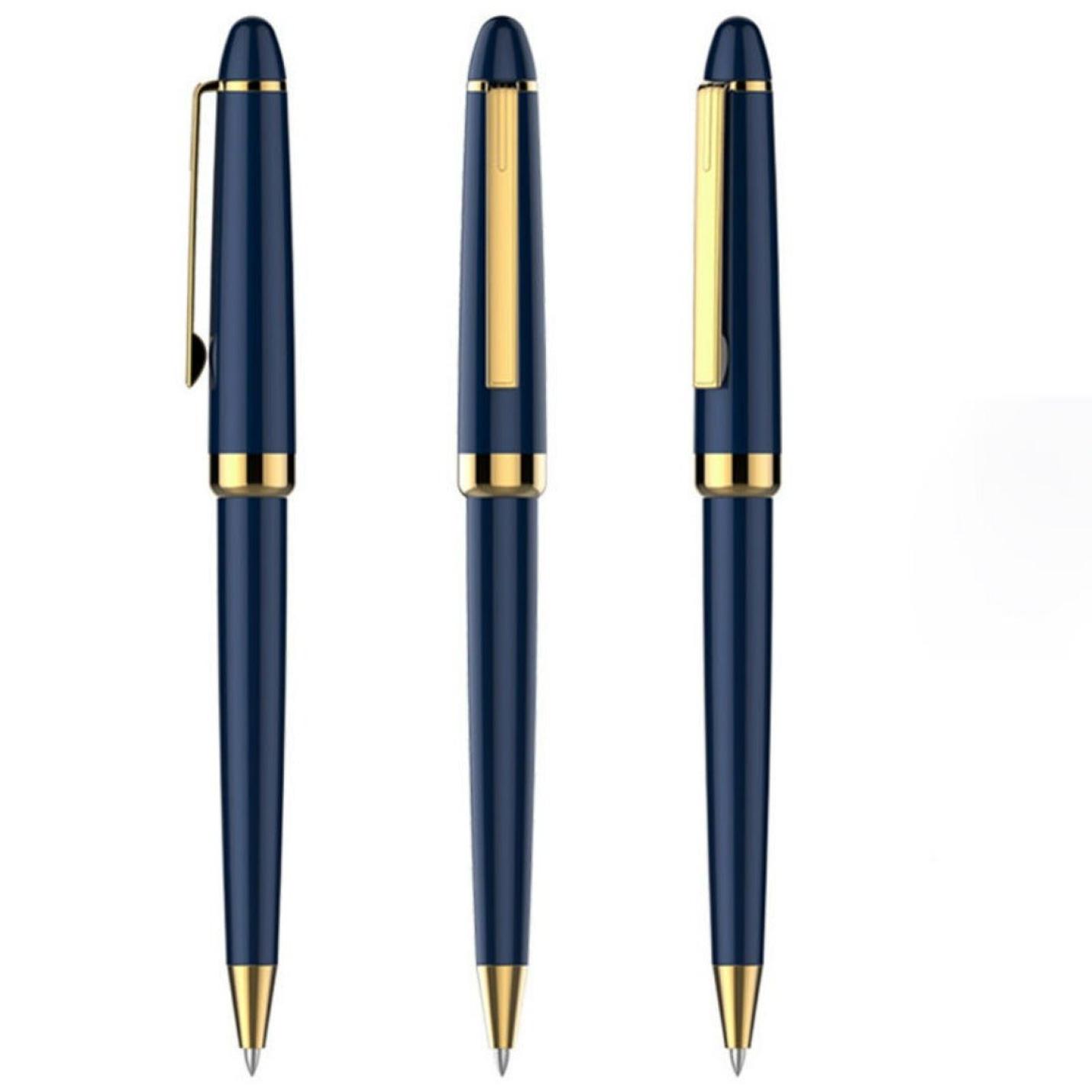 Productnaam: Vier donkerblauwe Schrijf in stijl met onze duurzame metalen balpennen met gouden accenten, geplaatste zij aan zij.