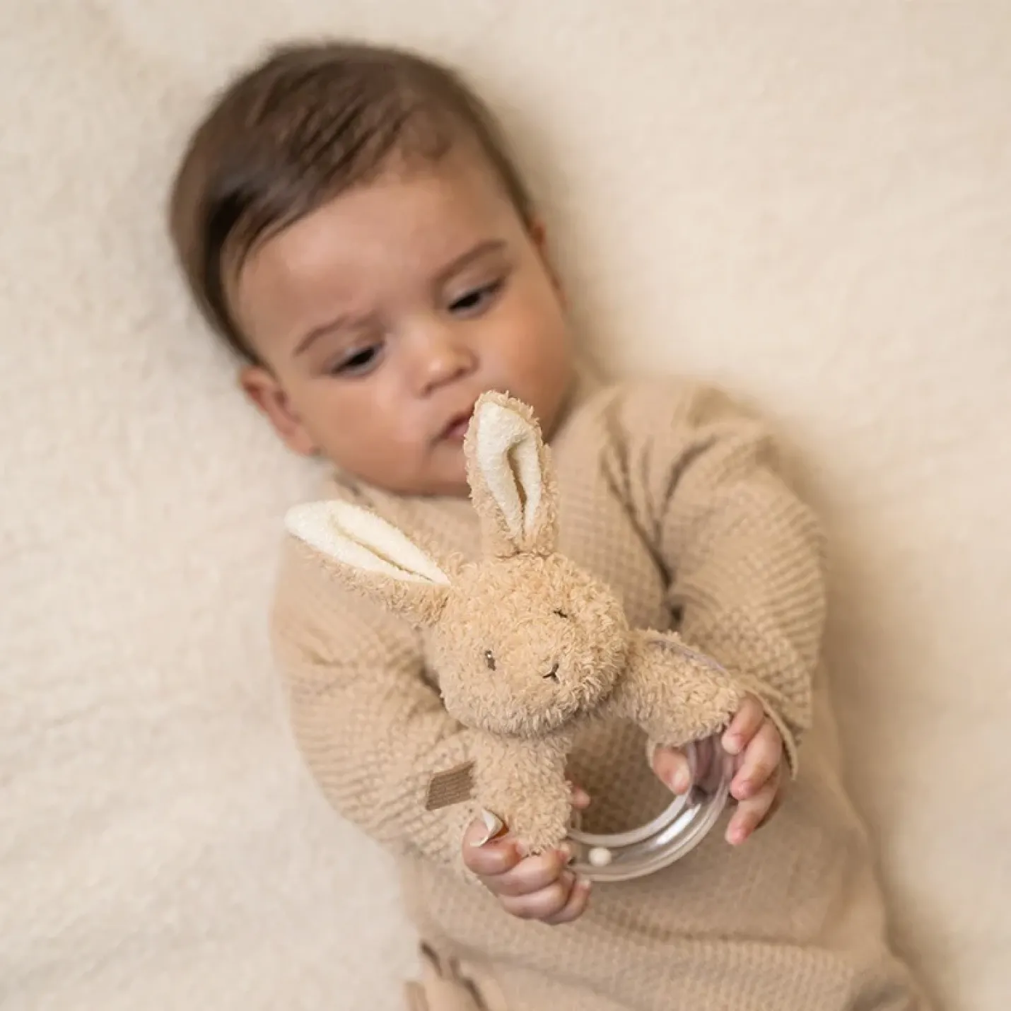 Ringrammelaar Baby Bunny | Little Dutch; Afbeelding: 3