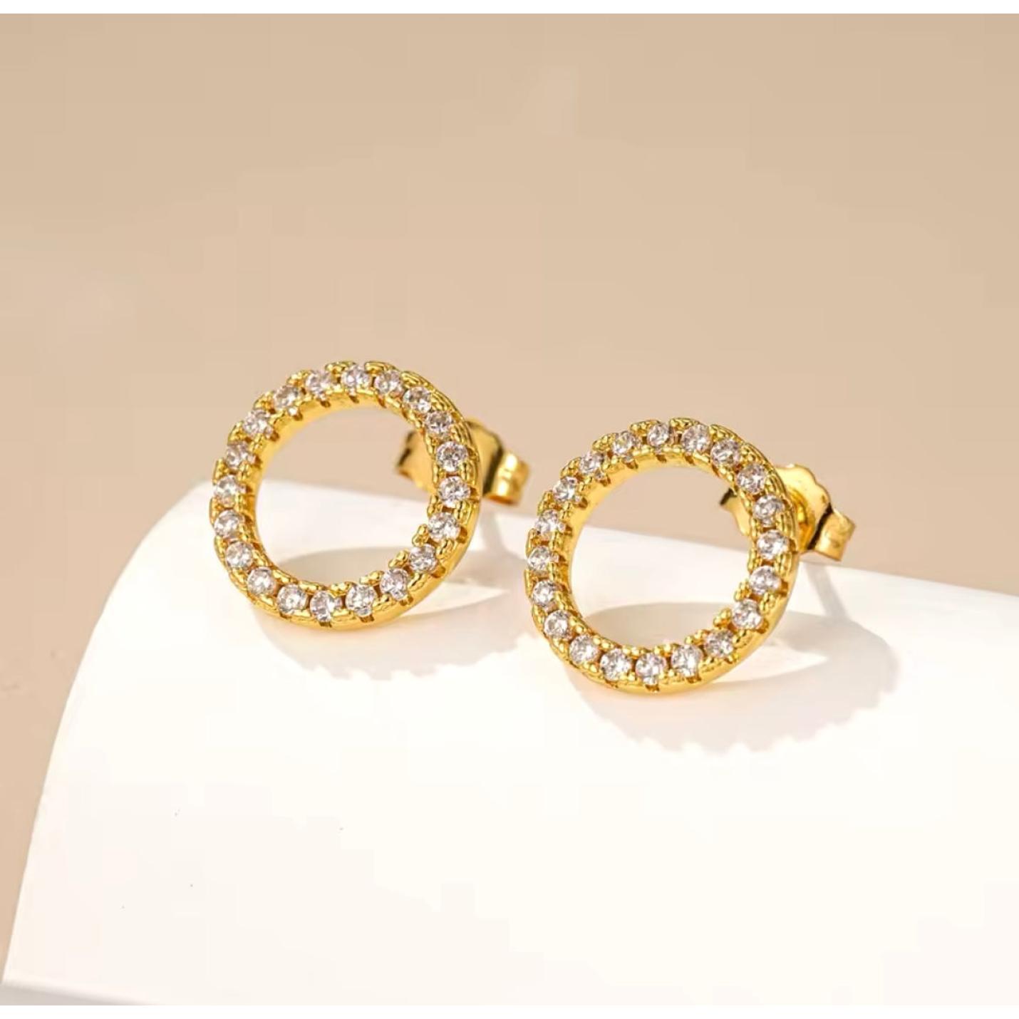 Golden Infinite Earrings; Afbeelding: 2