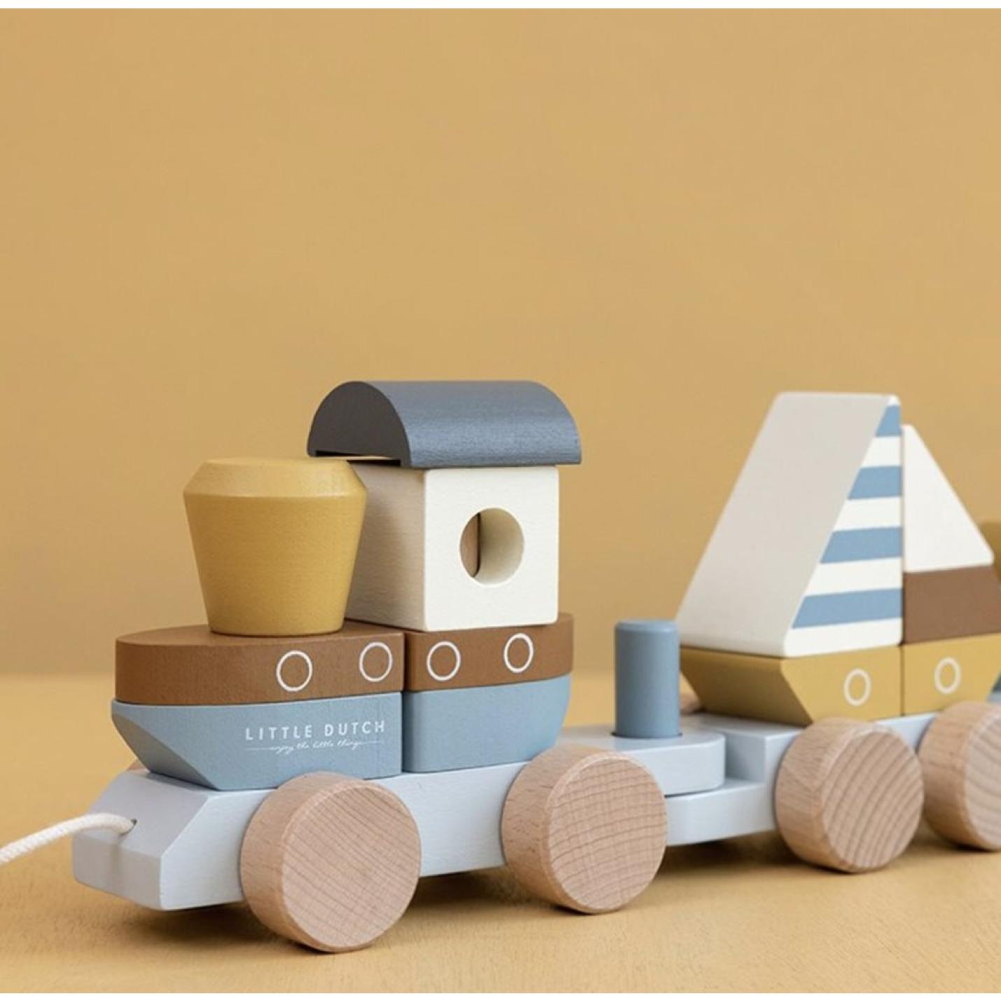 Houten blokkentrein Sailors Bay | Little Dutch; Afbeelding: 3