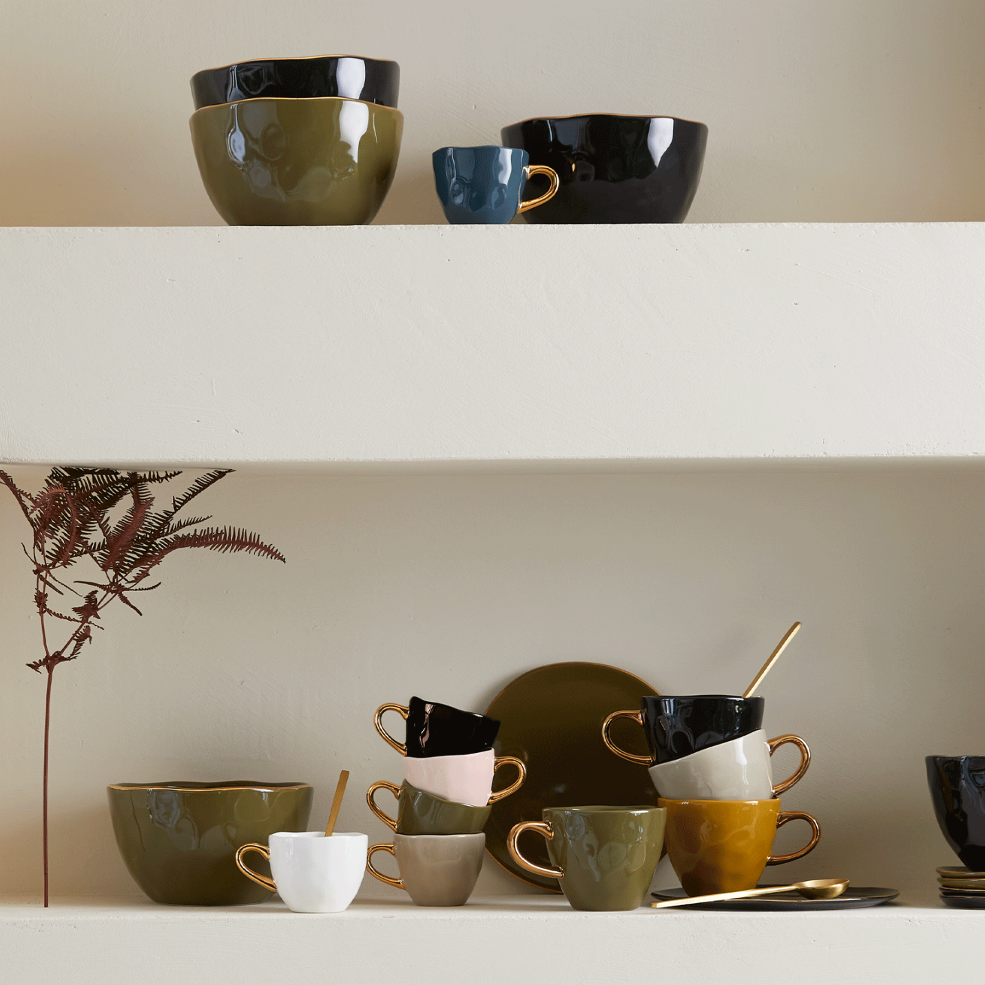 Espressokopje  gray morn met Goudkleurig Oor - Urban Nature Culture; Afbeelding: 2