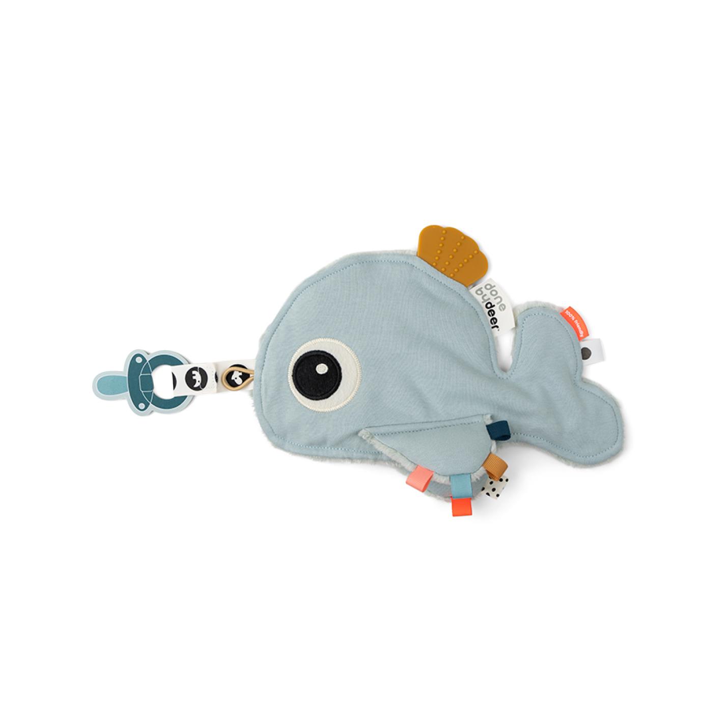 speendoekje walvis van done by deer