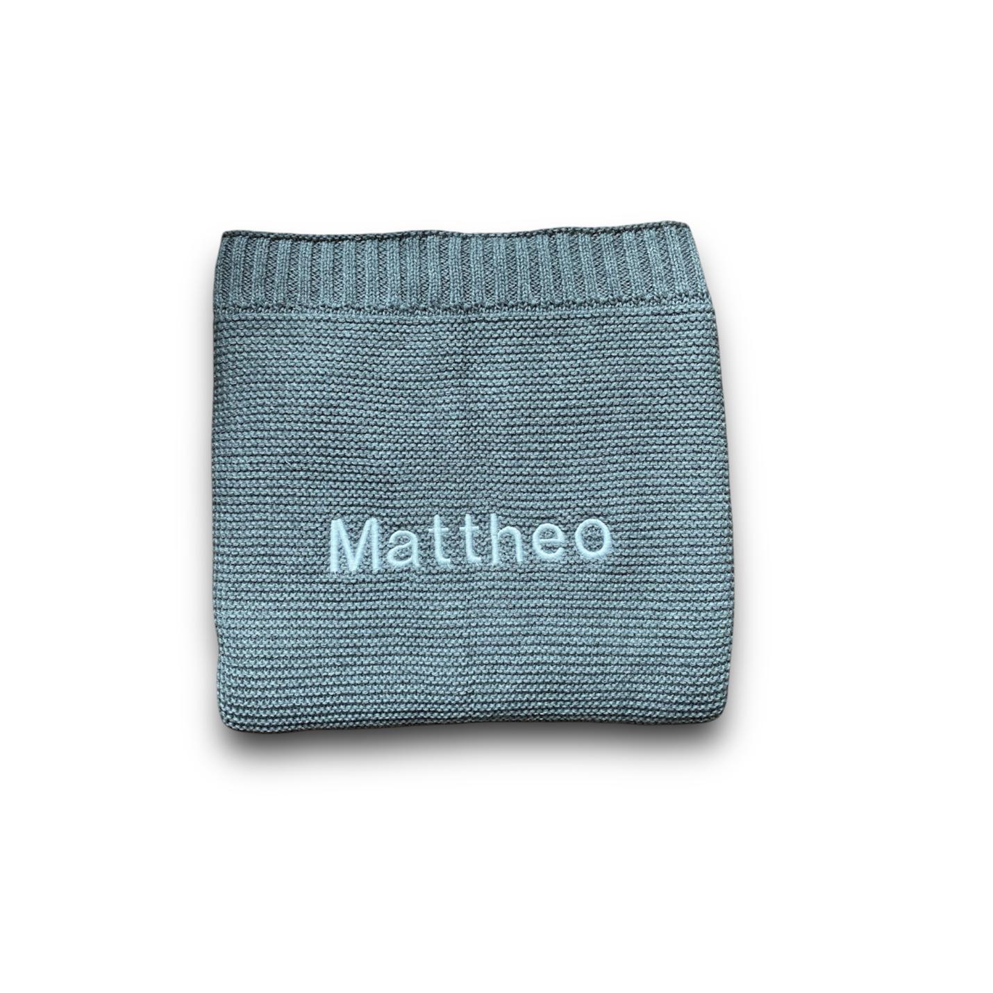 Dekentje grijs geborduurd Mattheo