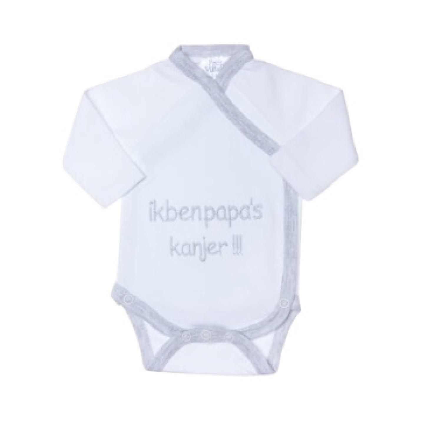 romper papa's kanjer is een witte babydomper met grijze bies en grijze tekst op de romper