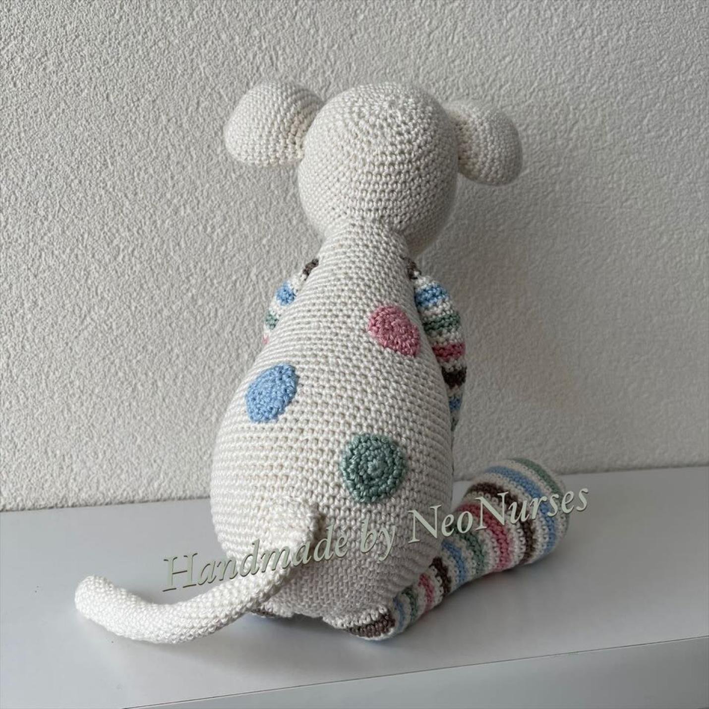 Muis-Pien-ecru-pastel-strepen-2-NeoNurses
