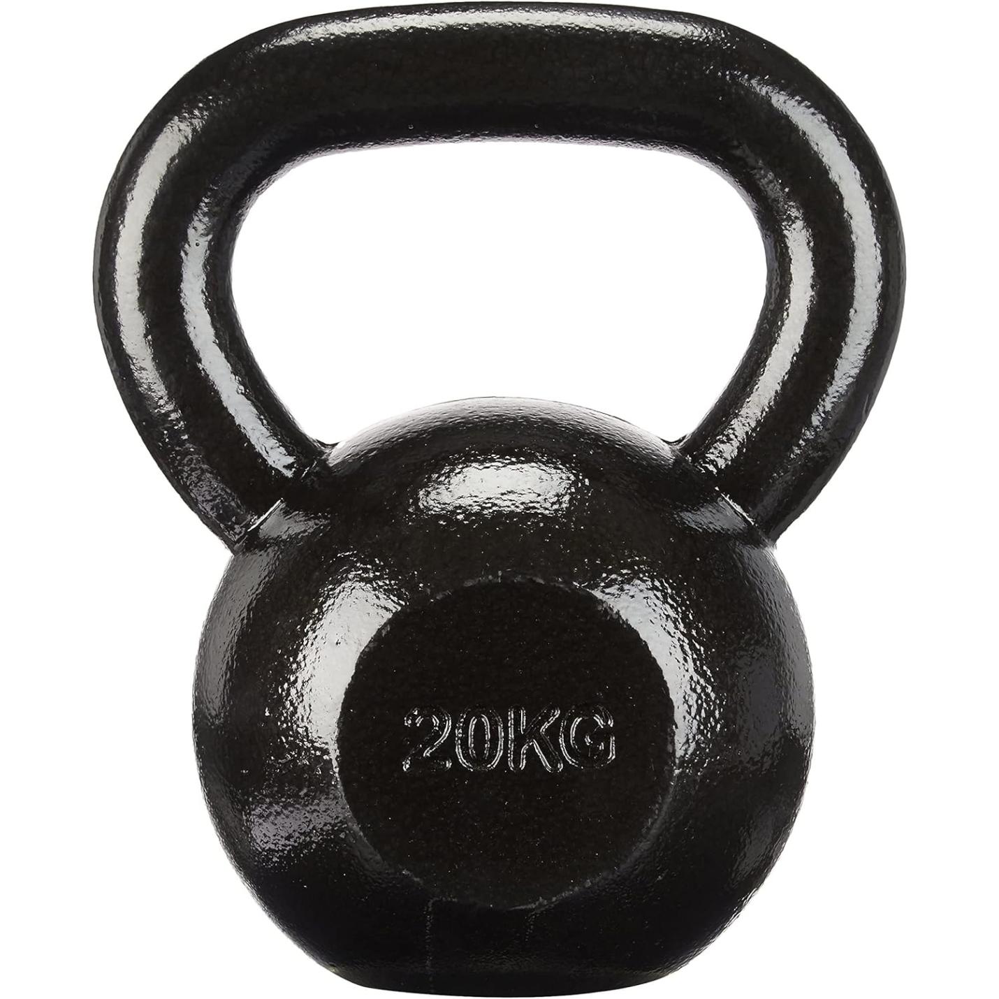 De 💪 Bouw kracht en uithoudingsvermogen kettlebell—20kg, zwart, gemaakt van gietijzer—heeft een gladde, ronde handgreep voor optimale krachttraining thuis en heeft een duidelijk zichtbare gewichtsmarkering aan de voorkant.