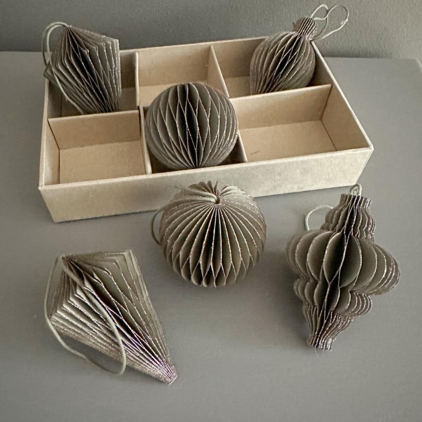 Kerst ornament hangers greige met glitter set van 6; Afbeelding: 2