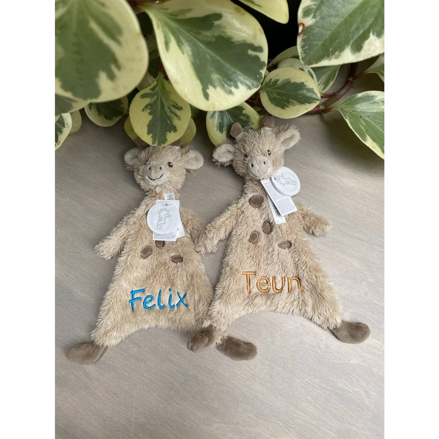 knuffeldoekje giraffe gus happy horse met naam geborduurd