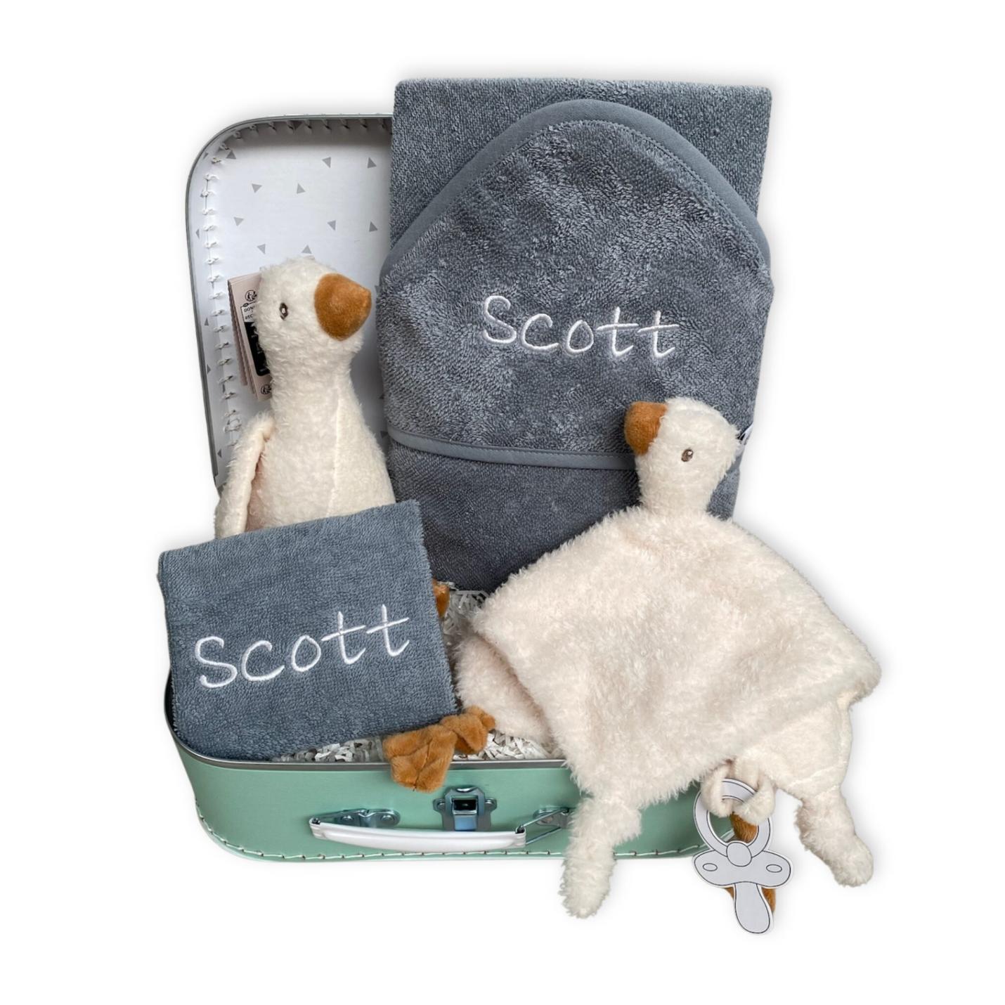 kraamcadeau koffer gans little dutch, knuffeldoekje gans