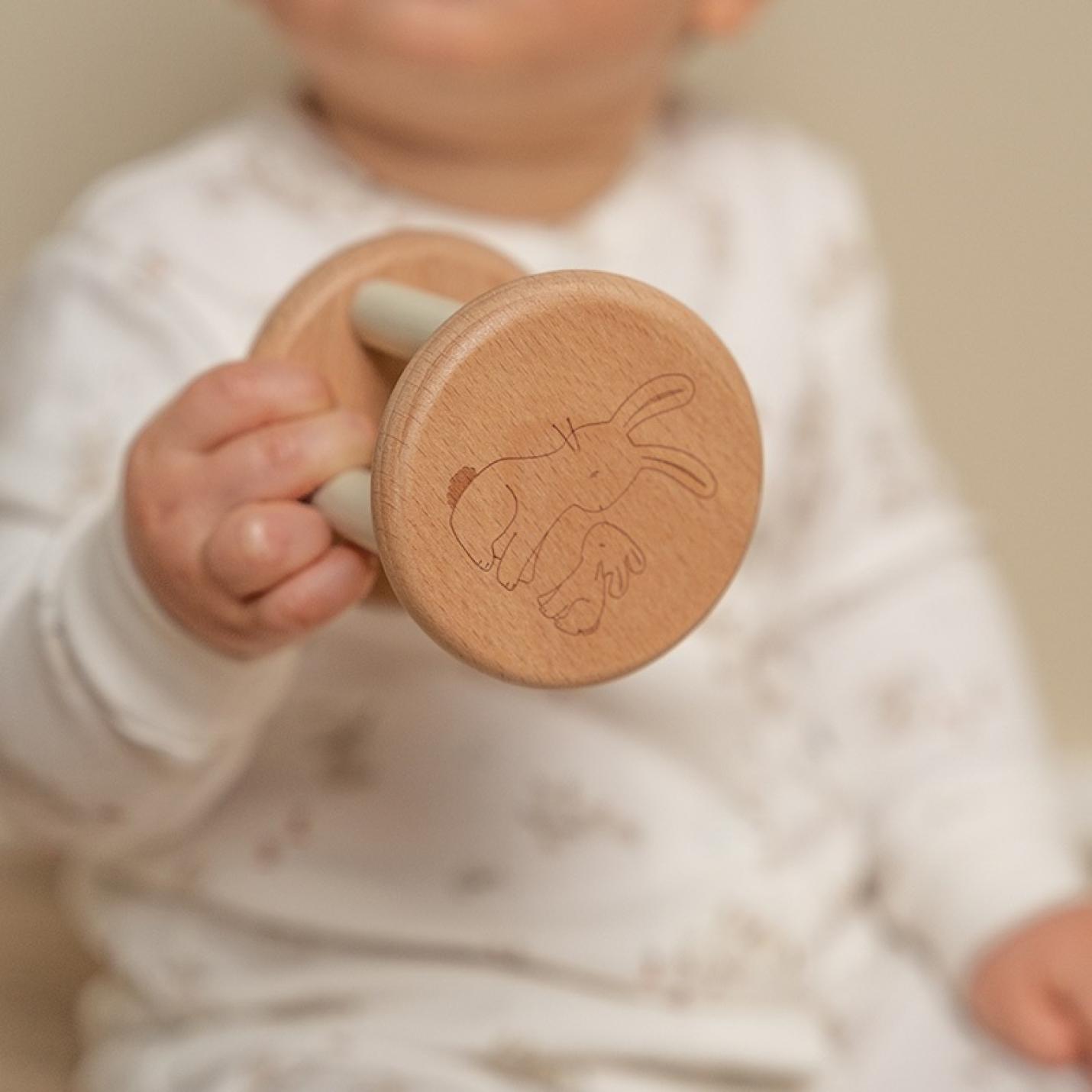 Houten rammelaar Baby Bunny | Little Dutch; Afbeelding: 3