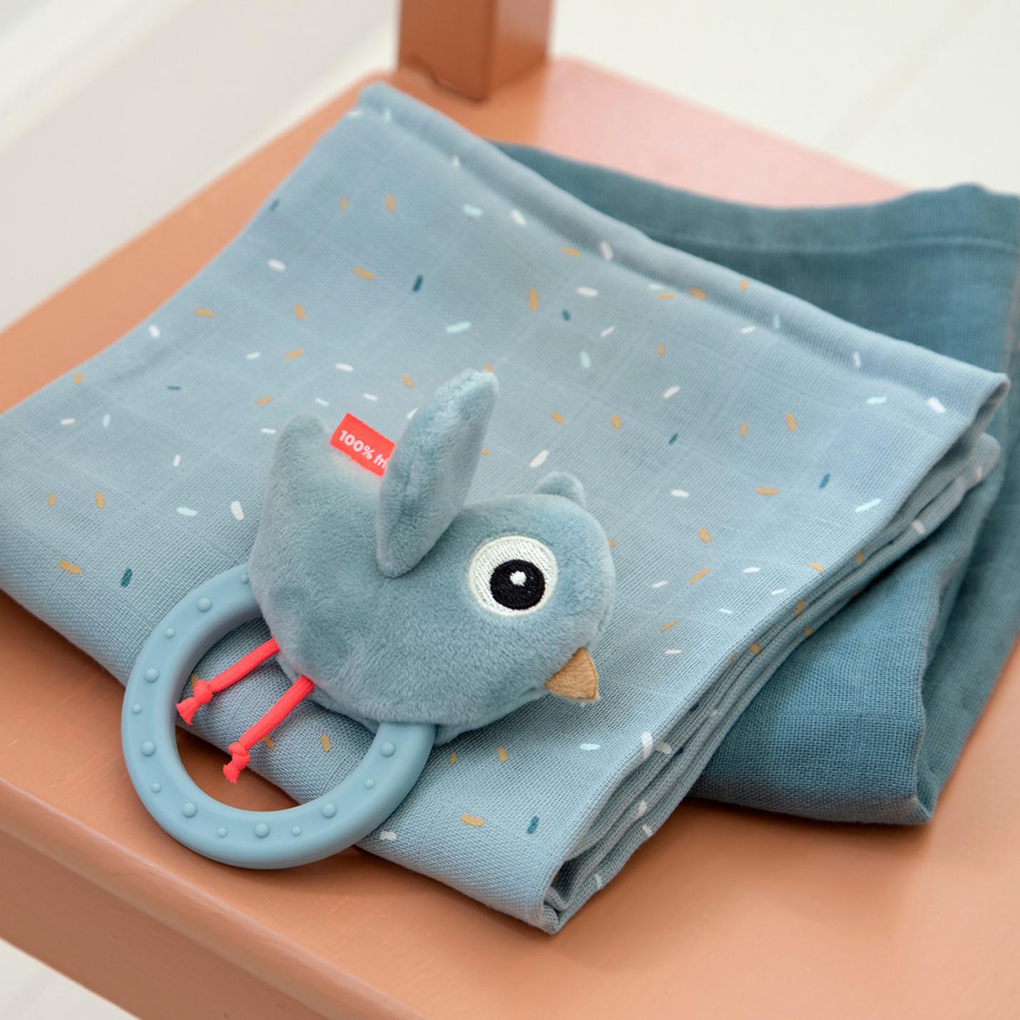 Rammelaar en bijtring Birdee blauw | Done by Deer; Afbeelding: 3