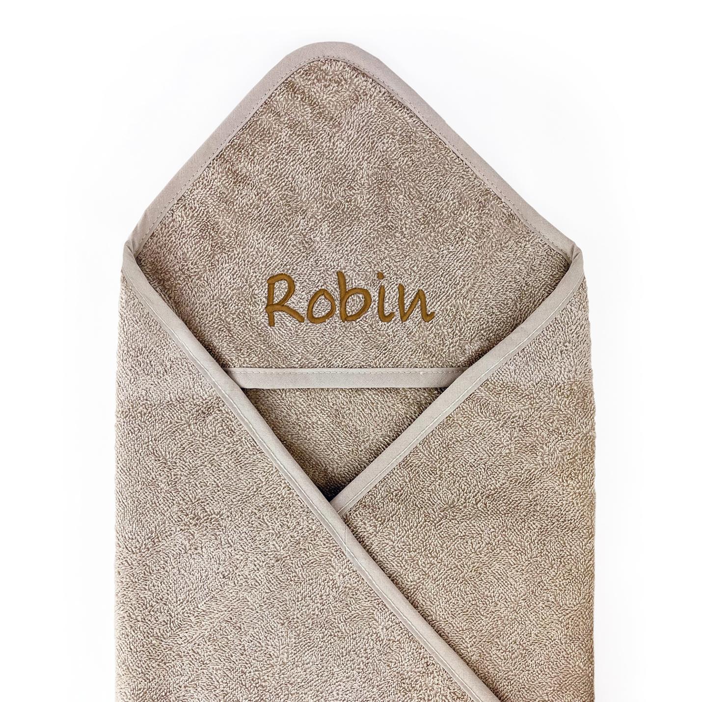badcape met naam beige donkerbruin