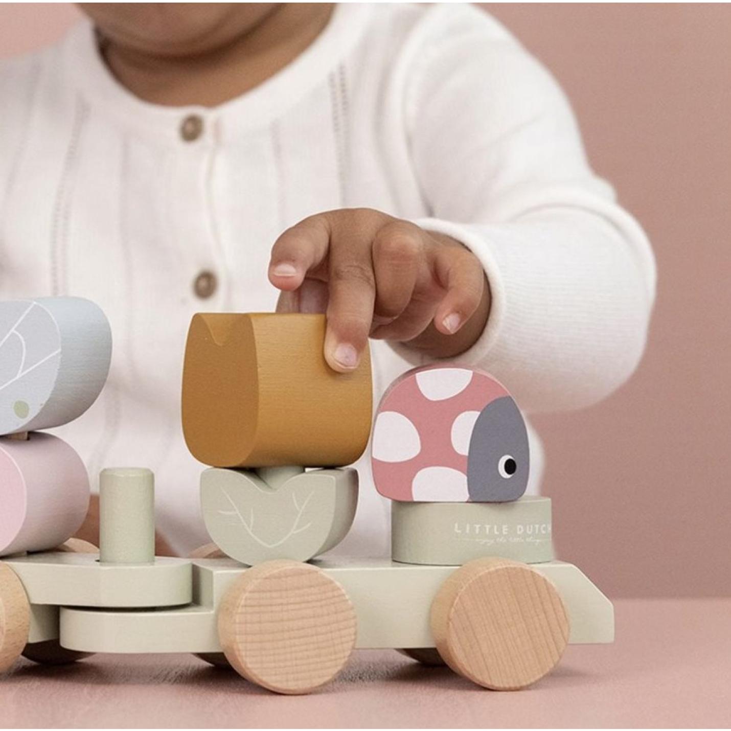 Houten blokkentrein | Little Dutch; Afbeelding: 4