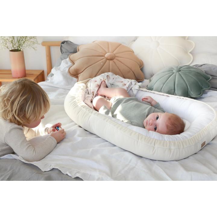 Babynest velvet classic