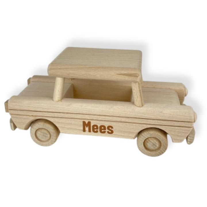 Houten auto