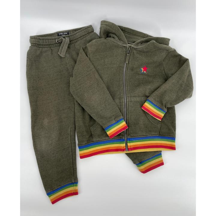 Joggingpak Groen met Regenboog Details Maat 116