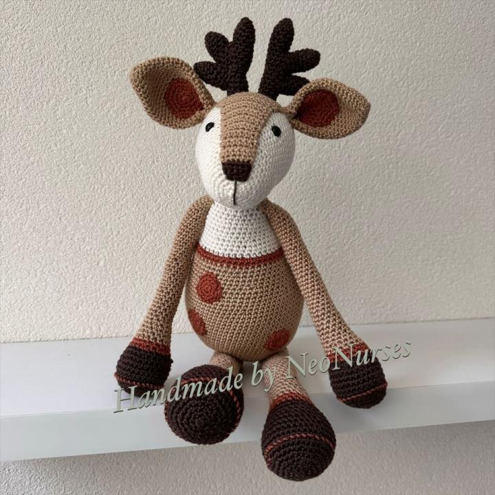 Hert Milou beige met roest stippen