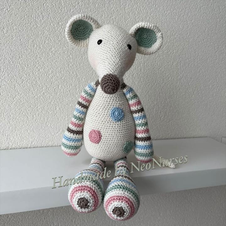 Muis Pien Ecru met pastel stippen