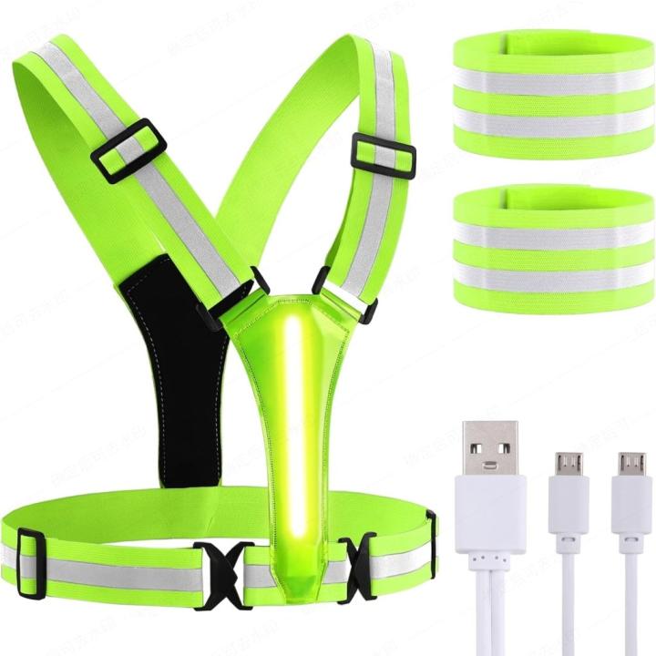 🌟 Wees zichtbaar en veilig met dit LED-veiligheidsvest!